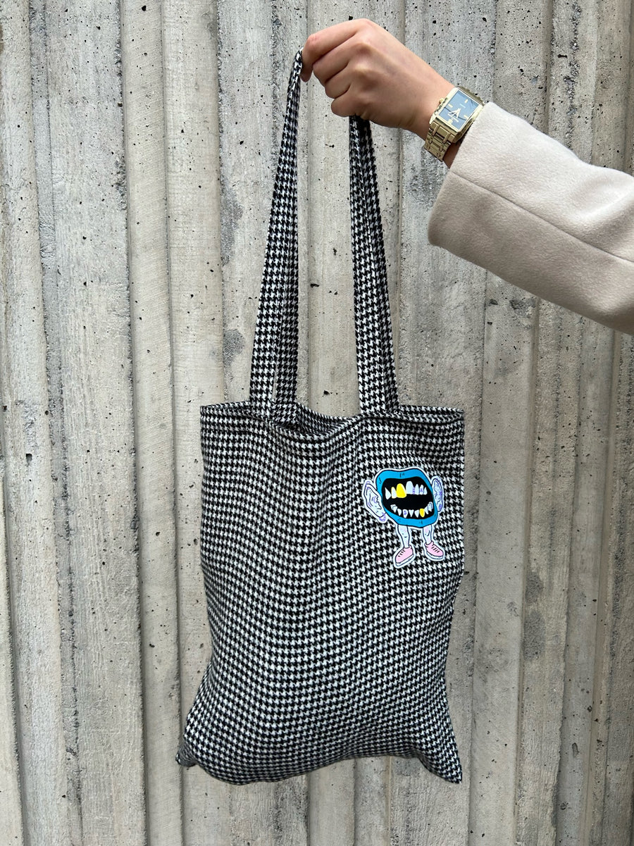 TOTE LOLLO